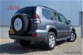 Toyota Land Cruiser - 3.0 D-4D VX Window Van - 1 - Thumbnail