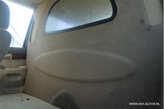 Toyota Land Cruiser - 3.0 D-4D VX Window Van - 1