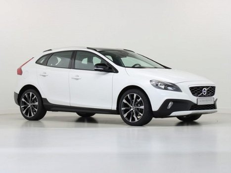 Volvo V40 Cross Country - 1.6 D2 115 PK 6-Bak Momentum (BNS) - 1