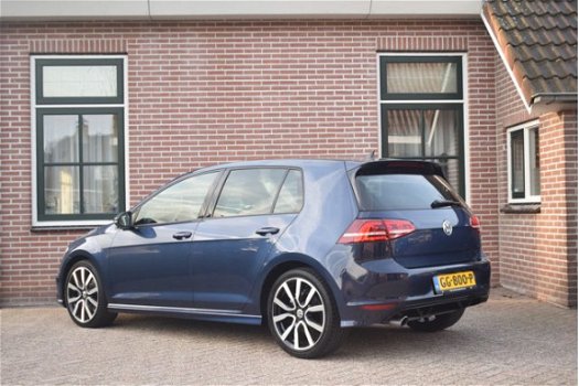 Volkswagen Golf - 1.2 TSI 105pk H6 R-Line Business Edition R Xenon Ecc Pdc Keyless Camera Massage Le - 1