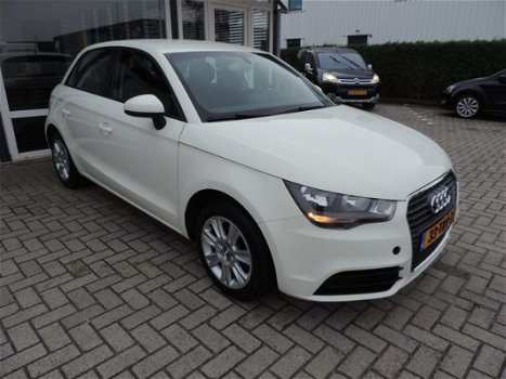 Audi A1 Sportback - 1.2 TFSI Attraction Pro Line Business 50 procent deal 3975, - ACTIE Navi / Clima - 1