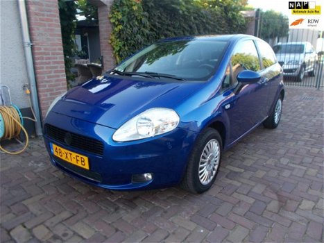 Fiat Grande Punto - 1.4 Dynamic 2007 airco nette auto - 1