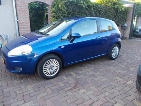 Fiat Grande Punto - 1.4 Dynamic 2007 airco nette auto - 1