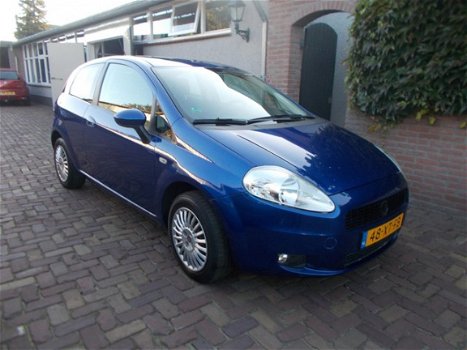 Fiat Grande Punto - 1.4 Dynamic 2007 airco nette auto - 1