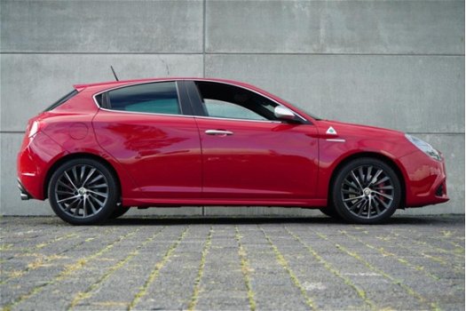 Alfa Romeo Giulietta - 1.7 TBi Quadrifoglio Verde - 1