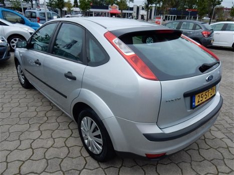 Ford Focus - 1.6-16V Champion / Cruise /Airco - 1