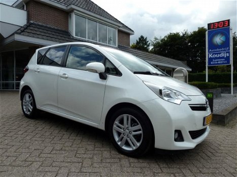 Toyota Verso S - 1.3 VVT-i Dynamic AUTOMAAT, PANORAMADAK - 1