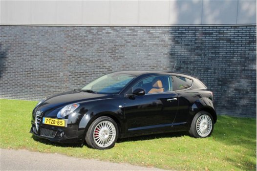 Alfa Romeo MiTo - 0.9 TwinAir Esclusivo - rijklaarprijs Leer interieur, mooie stijlvolle uitvoering - 1