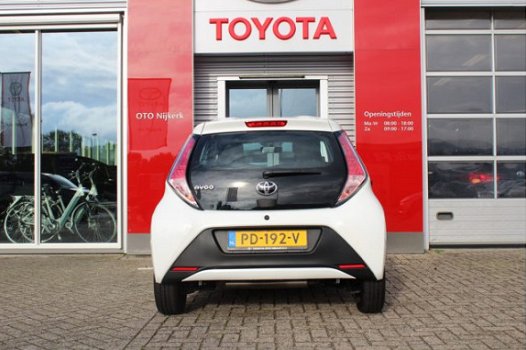 Toyota Aygo - 1.0 VVT-i x-now - 1