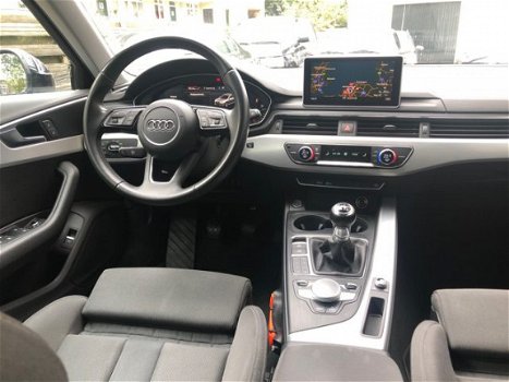 Audi A4 Avant - 2.0 TDI Sport Pro Line Nieuw Model Navigatie - 1