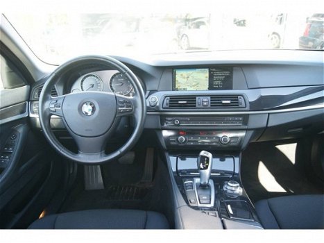 BMW 5-serie - 528i High Executive Aut./Nav/Ecc/Daeler ond - 1