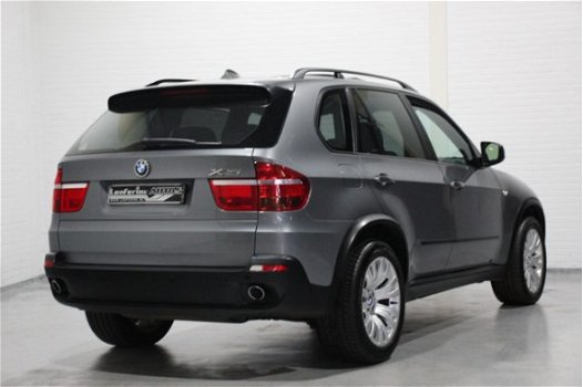 BMW X5 - 3.0sd Executive 286pk Automaat, Panoramadak, Navi, Stoelverwarming, Head Up Display - 1