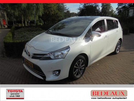 Toyota Verso - 1.8 VVT-i 147pk (5P) Business Edition bij specialist - 1