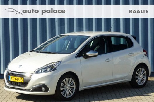 Peugeot 208 - 1.2 Puretech 82pk Allure |Navigatie|Cruise|Clima|Parkeersenoren| - 1