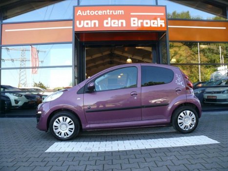 Peugeot 107 - 1.0 Première ENVY Duurste Uitvoering 5Drs Airco Led/Dag Rij Verlichting Elec Pakket Ap - 1