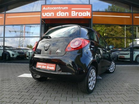 Ford Ka - 1.2 Titanium Airco Elec Pakket Mistlampen incl. Nieuwe Apk - 1