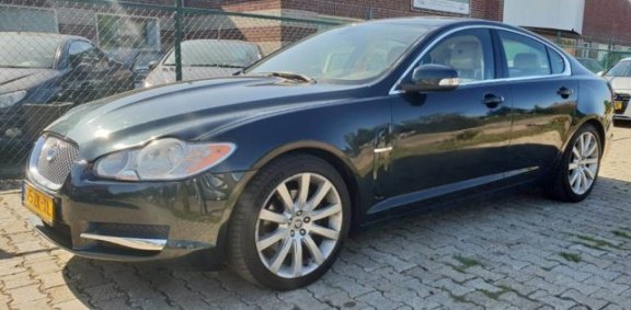 Jaguar XF - 2.7D V6 Premium Luxury - 1