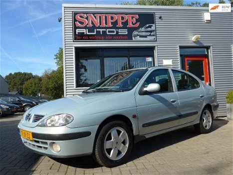 Renault Mégane - 1.8-16V Dynamique SEDAN-AIRCO-TREKHAAK - 1