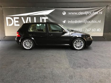 Volkswagen Golf - 1.8-20V GTI|RECARO LEER|XENON|SCHUIFDAK|R32 17”|TRKHK| - 1