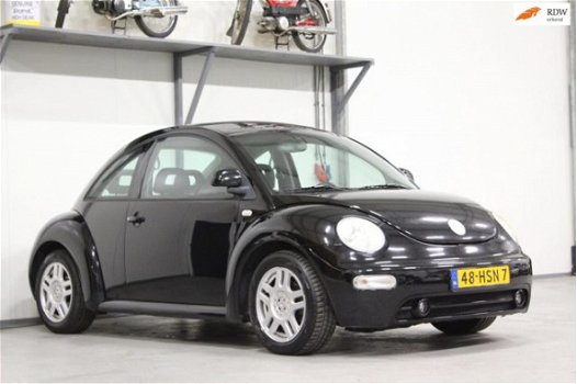 Volkswagen New Beetle - 2.0 Highline | Sportief | Stoelverwarming | - 1