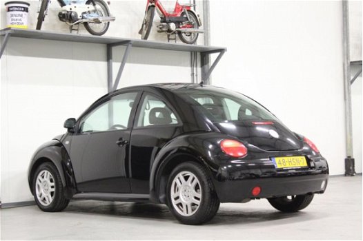 Volkswagen New Beetle - 2.0 Highline | Sportief | Stoelverwarming | - 1