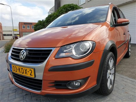 Volkswagen Touran - 1.4 TSI Cross 140 Pk Navigatie Clima Nieuwstaat - 1