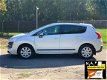 Peugeot 3008 - Blue Lease Executive 1.6 THP - 1 - Thumbnail