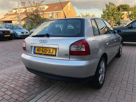 Audi A3 - 1.6 Attraction APK /airco / 5 drs / cruise control - 1
