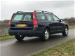 Volvo XC70 - 2.4 D5 Comfort Line AWD *APK 08-2020 *NAP - 1 - Thumbnail