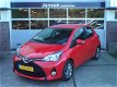 Toyota Yaris - 1.0 VVT-i Aspiration 2016 Elektrische ramen, Airco, Centrale vergrendeling met afstan - 1 - Thumbnail