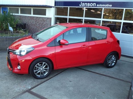 Toyota Yaris - 1.0 VVT-i Aspiration 2016 Elektrische ramen, Airco, Centrale vergrendeling met afstan - 1