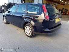 Ford Focus Wagon - 1.4-16V Trend