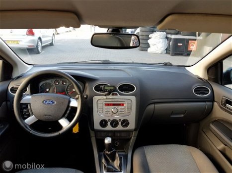 Ford Focus Wagon - 1.4-16V Trend - 1