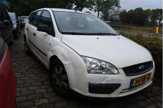 Ford Focus Wagon - 1.6 TDCI Trend opknapper nw apk 7/10/2020 - 1