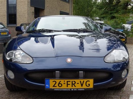 Jaguar XKR - SUPERSHARGER 4.0 V8 JOUNG TIMER - 1