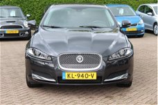 Jaguar XF Sportbrake - 2.2D S Premium Business Edition / Zwart leder / Navigatie / 19inch LMV / 148.