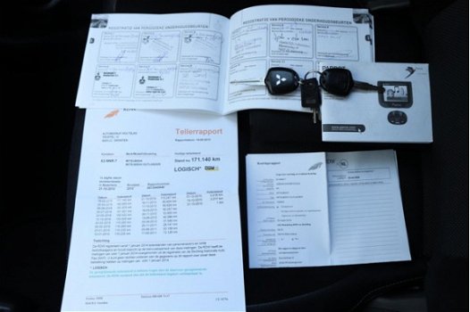 Mitsubishi Outlander - 2.0 Intro Edition Half leder Clima TH - 1