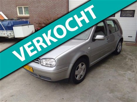 Volkswagen Golf - 1.6-16V Comfortline - 1