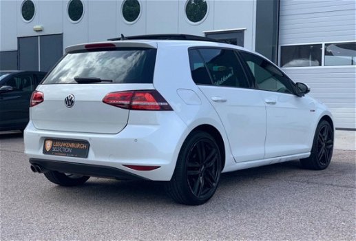 Volkswagen Golf - 1.4 TSI Business Edition R | Pano | ACC | Camera - 1