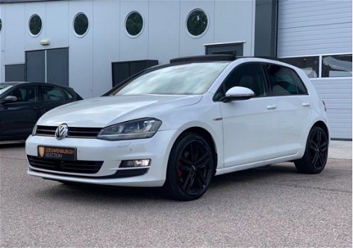 Volkswagen Golf - 1.4 TSI Business Edition R | Pano | ACC | Camera - 1