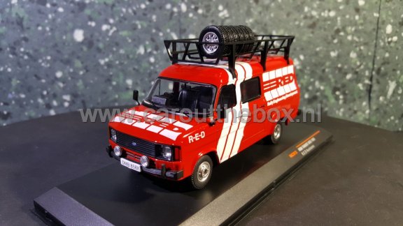 Ford Transit MKII RED rally assistance 1985 1:43 Ixo - 2