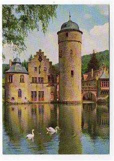 L123 Schloss Mespelbrunn im Spessart / Duitsland