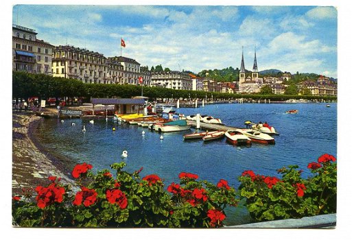 L152 Luzern Lucerne Schweizerhofquai und Hofkirche / Zwitserland - 1