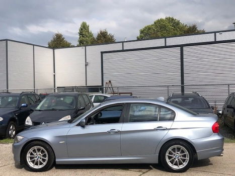 BMW 3-serie - 320i Business Line Aut6/ECC/LMV/Navi/Half leer/Xenon - 1