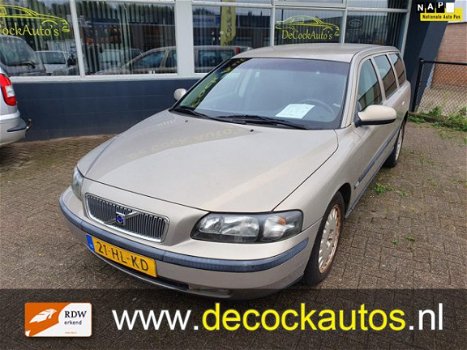 Volvo V70 - 2.4 Comfort Line AUTOMAAT - 1