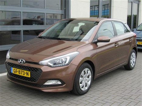 Hyundai i20 - 1.2 HP i-Motion Dealer onderhouden Fabrieksgarantie 12/2021 - 1