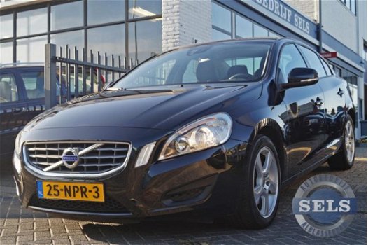 Volvo S60 - 2.0T Intro Edition NAVI/PDC/TREKHAAK - 1