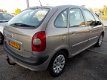 Citroën Xsara Picasso - 2.0i-16V Exclusive , automaat, airco, trekhaak - 1 - Thumbnail