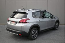 Peugeot 2008 - 1.2 PureT. 110PK Allure Navigatie/Panoramadak/Grip-Control