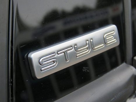 Volkswagen Golf - 1.2 Tsi Style / Cruise / Stoelverw. / Ecc / Incl 6 maand BOVAG garantie , - 1